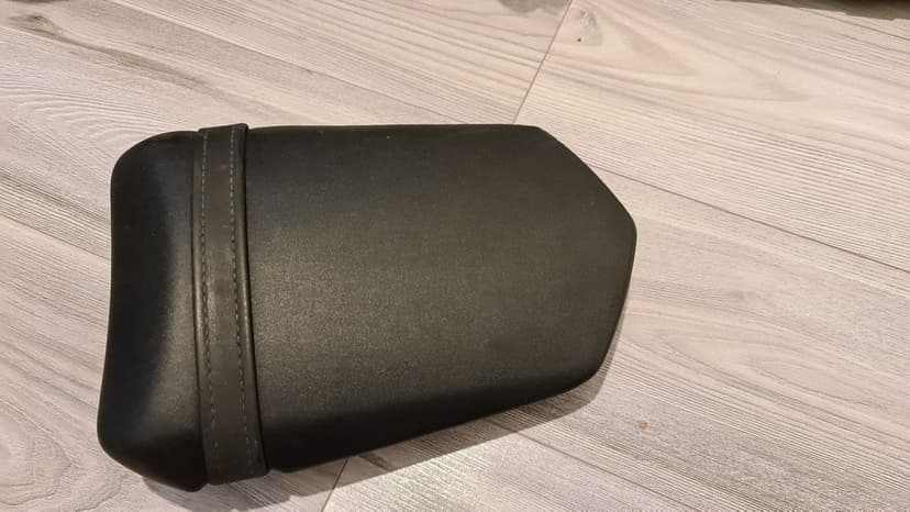 Yamaha R1 2004 2006 sa sezut pasager pilot / parbriz