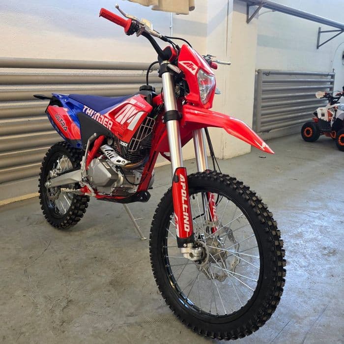 Motocross Ultra 300cc Apollo Thunder 4 timpi E-Start Nou din Germania