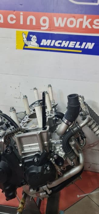 Vand motor Yamaha R1 2015