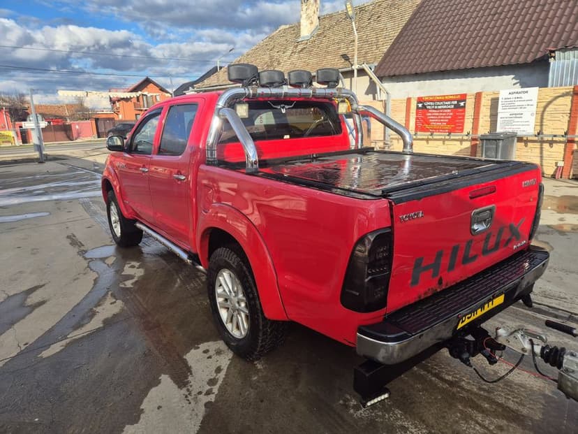 Dezmembrez Toyota Hilux 2006-2016 3.0 Manuala