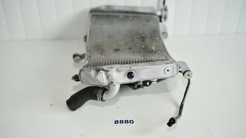 Yamaha YZF R1M R1 2015 2019 Radiator apa cu ventilator stanga