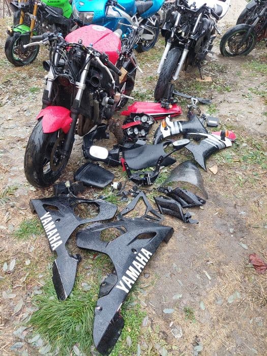 Vand Piese Yamaha YZF R6    2003