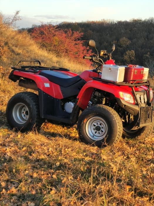 Vând atv stare foarte bună