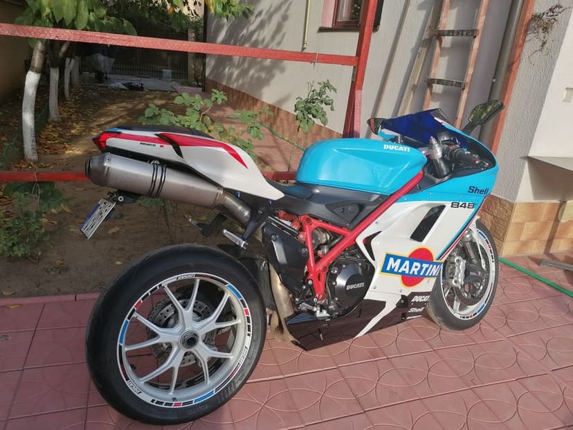 Ducati 848, 2010