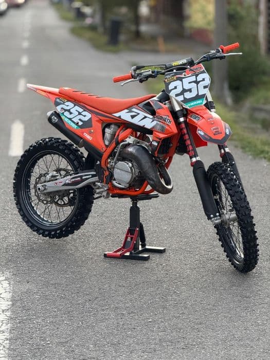Vând KTM 125 SX 2 timpi Power valve/2022/TUNING/4350€neg!
