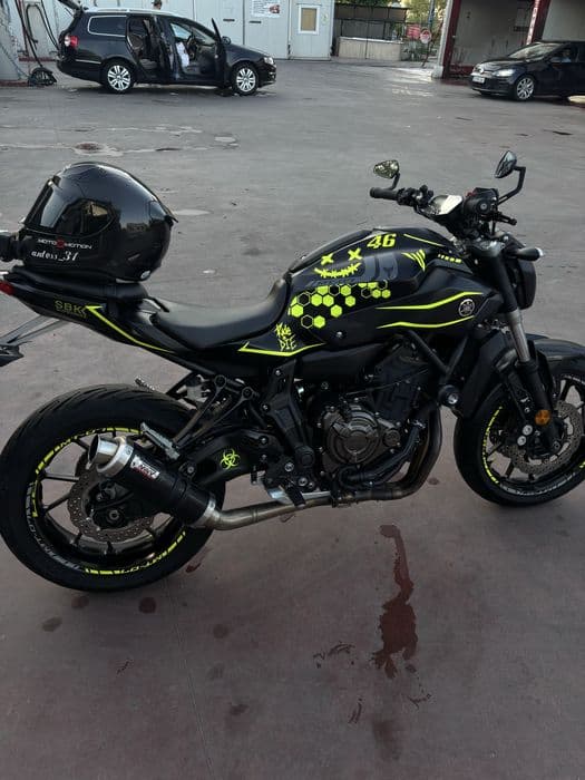 Yamaha MT-07 2017| 24.000 km | Negru | Stare excelentă