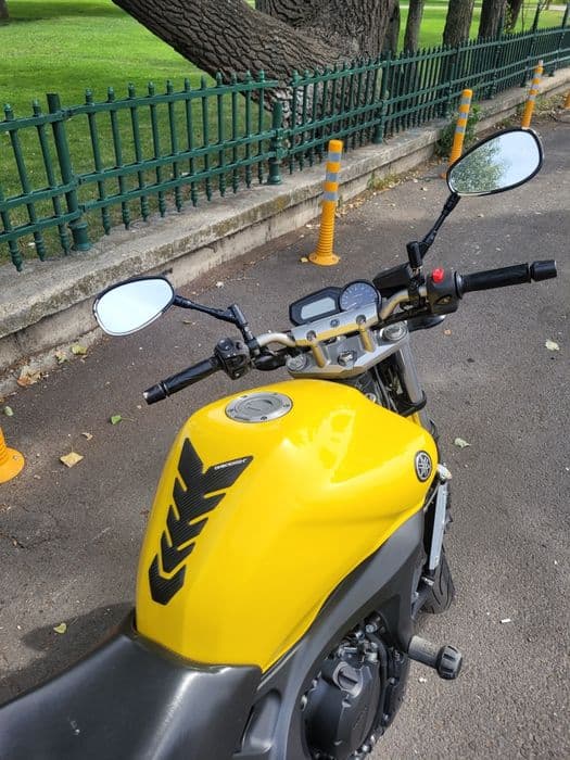 Motocicleta Yamaha FZ6 S2 naked, 600cm