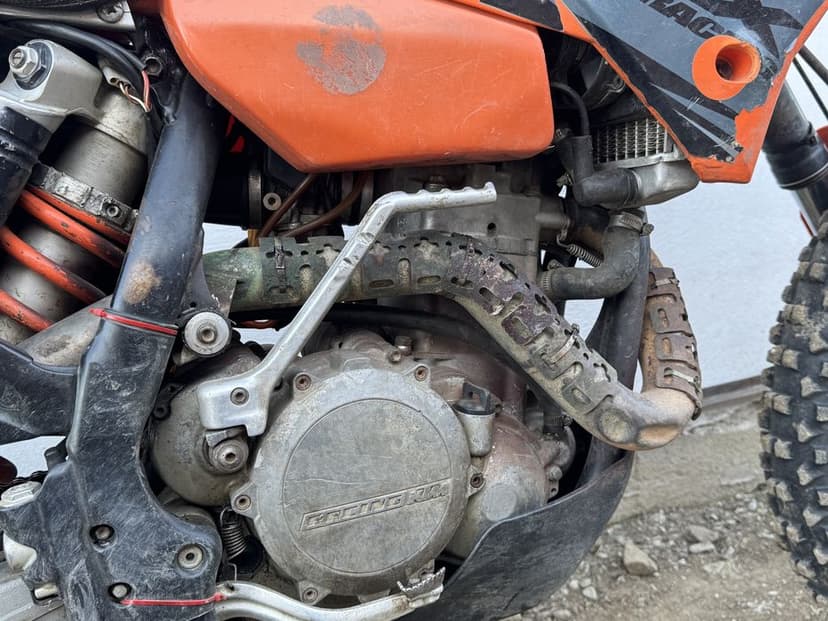 Ktm 525 exc     .