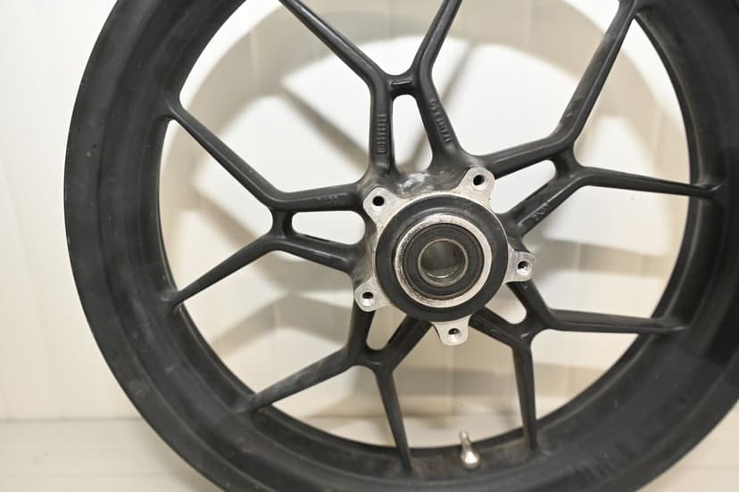 MV Agusta Brutale 675 2012 Janta fata roata