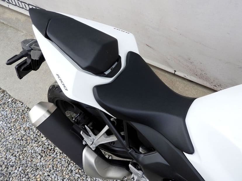 Motocicleta Honda CB1000 Hornet Second 2025