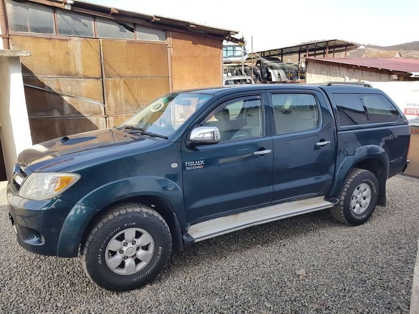 Dezmembrari dezmembrez  Toyota Hilux 3.0 D-4D, 2.5