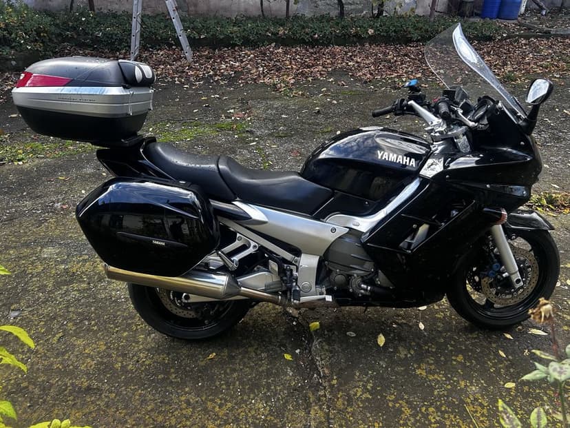 Yamaha FJR 1300 – 140 CP, 76.000 km, impecabilă, întreținută.