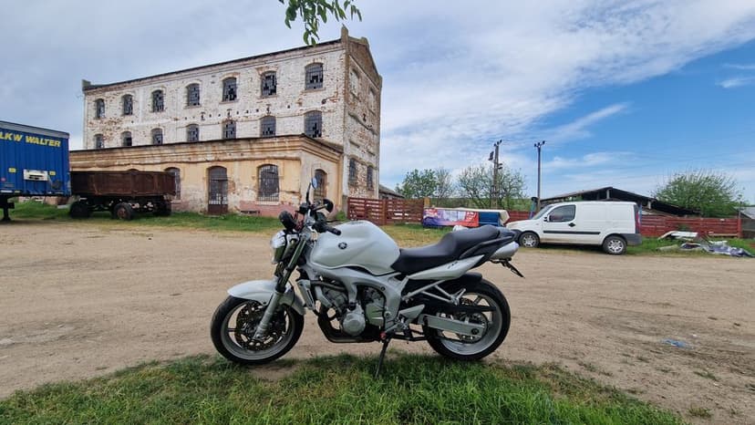 Yamaha FZ6N Fazer functionala