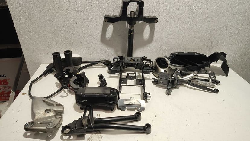 Far carene semnalizari Suzuki GSX-S 125 GSXR 125