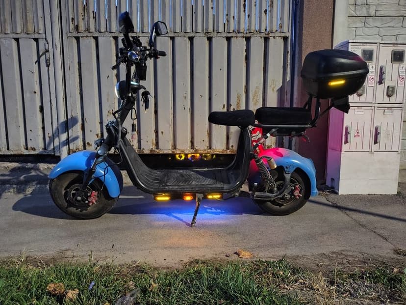 Vând scuter electric City Coco .Autonomie 60V 20 ah