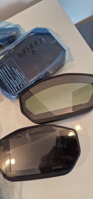 Bord original Ducati Monster / Panigale / SuperSport / Diavel /