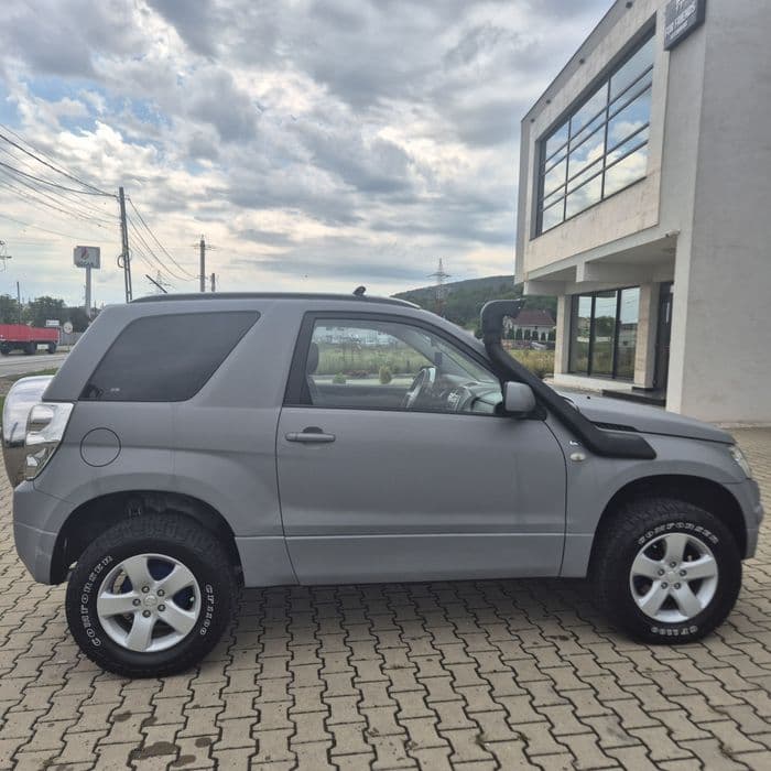 Suzuki grand vitara 1.9 ddis impecabil pregătit off-road