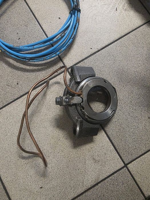 Kit complet blocant aer HF Suzuki Jimny
26 dinți la planetara 
Se poat