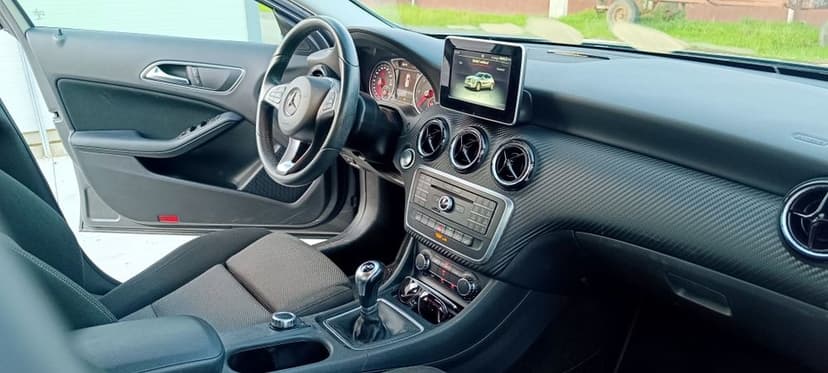 Mercedes GLA 180 1.5 diesel înmatriculat Ro