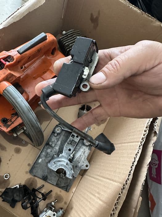 Vand sau schimb piese drujba de o mana Husqvarna 338,toate piesele 250