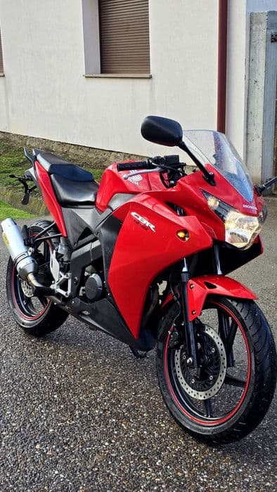 HONDA CBR125R Roșu, An 2014, Tobă Sport STORM, Suport Telefon, Livrare