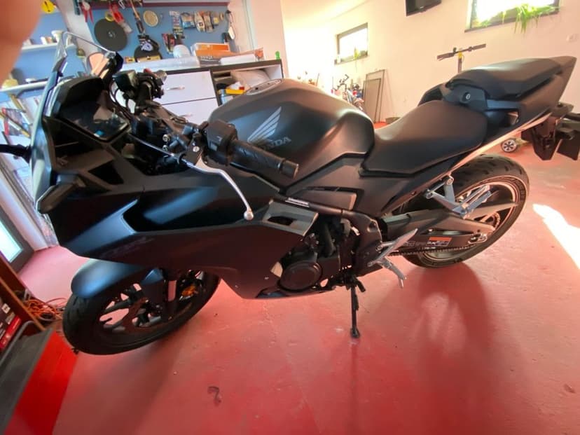 HONDA CBR 500 R / 2024 / 1200 km(ca noua)