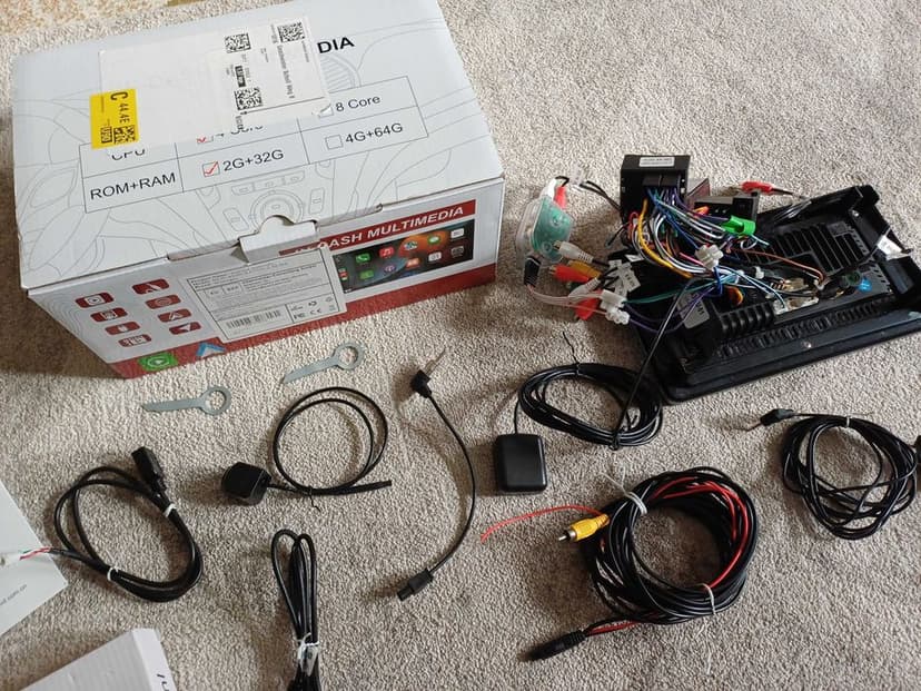 Navigatie dedicata Audi A3 2008-2012 2GB 32GB Ecran 9 inch+ camera