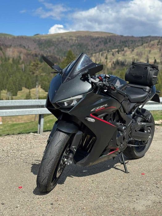 Honda CBR650R 2024