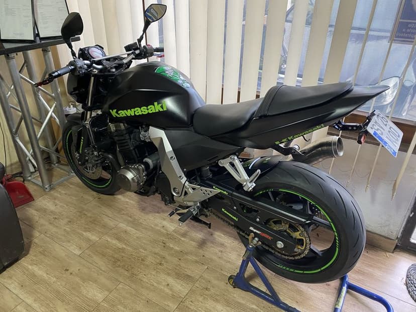 Kawasaki Z 750 Naked