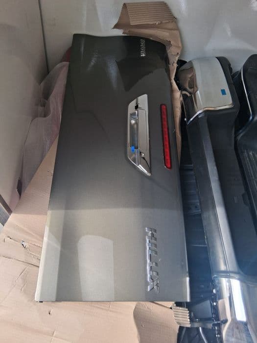 Bara Spate. Oblon. Stopuri Toyota Hilux  Original