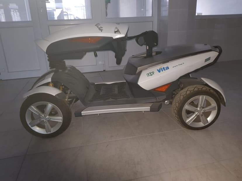 Scuter electric Vita pentru persoane in varsta sau cu dizabilitati