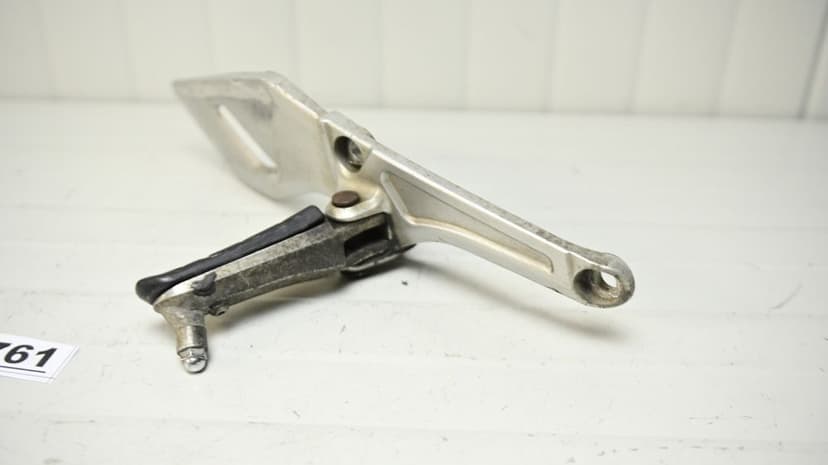 Honda VFR1200F 2010 Suport scarita dreapta pilot fata