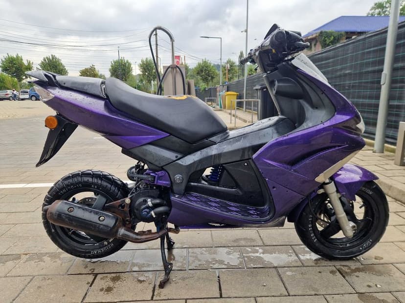 Scuter Pegeout jet force 49 ASTĂZI!!!