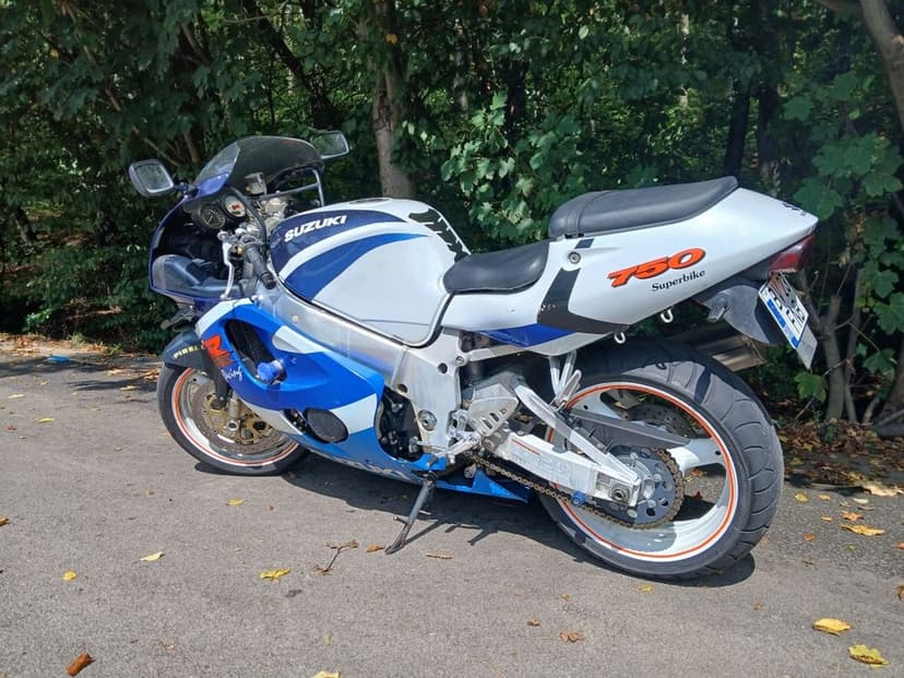 Suzuki gsxr 750  130cp gsx r injecție