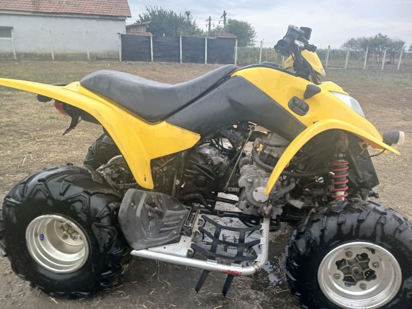 Vând atv kymco 300cc
