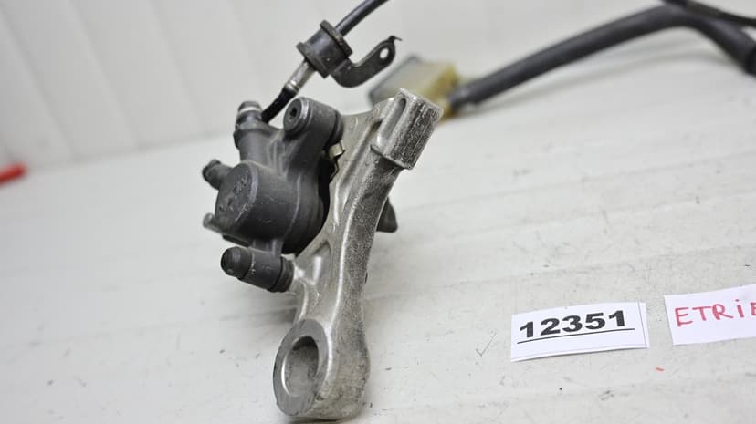 Etrier Frana Spate Cu Pompa Rezervor Si Furtun Honda CBR600RR