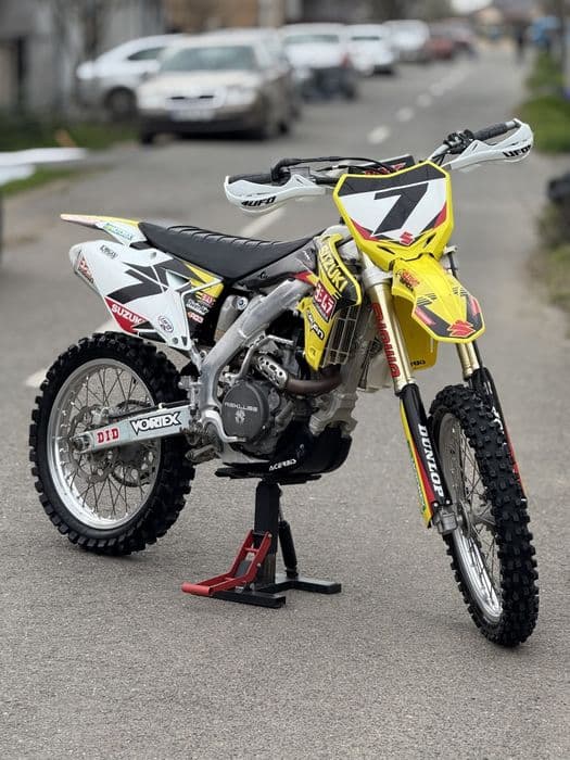 Vând Suzuki RMZ 450 2015 injecție/Impecabil/Ambreiaj REKLUSE!2950€neg!