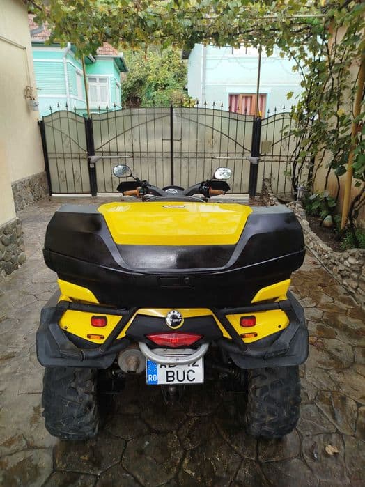 Vând Can am 650 cm