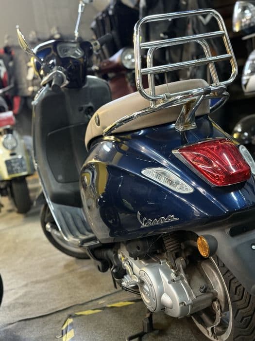 Piaggio vespa primavera