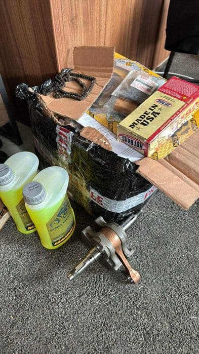 Vand Quad Suzuki Ltz AK47 (cititi anuntul ! )