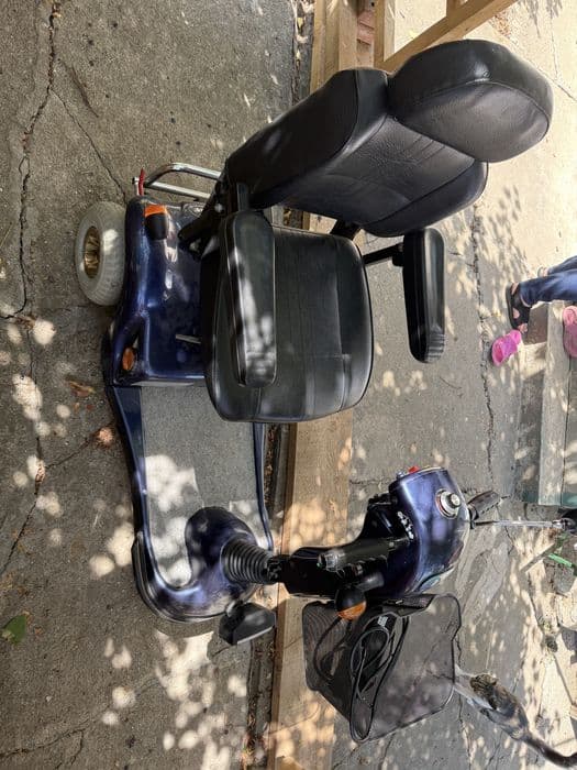 carucior electric  mercury m36