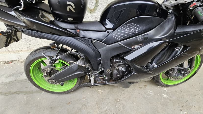 Kawasaki Ninja ZX6R 2008