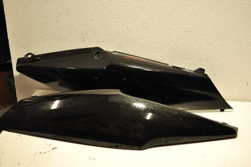 Carene codita Honda CB600f CBF600 si sa pasager