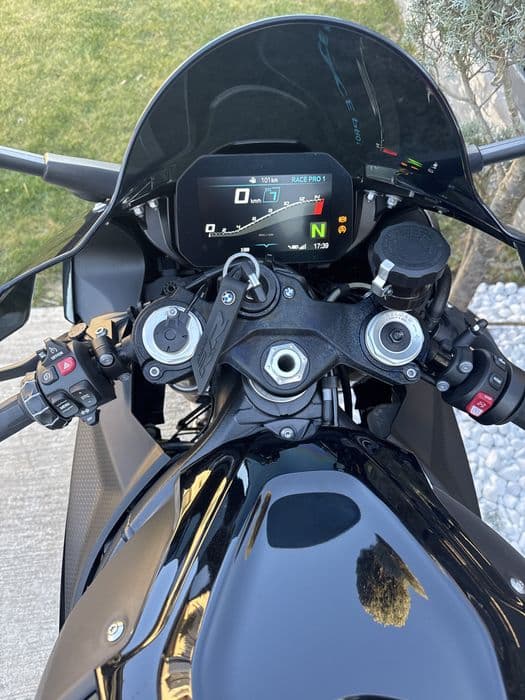 Moto BMW S1000RR 2024