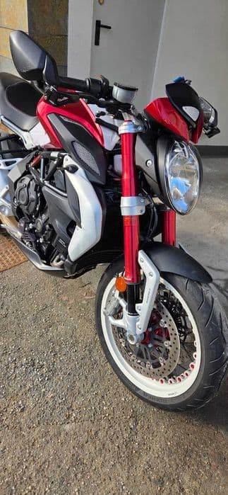 MV Agusta Brutale Dragster 800 RR