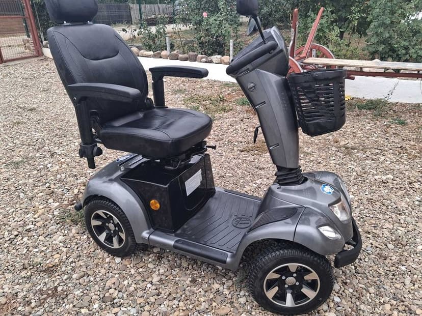 Vând Scuter electric