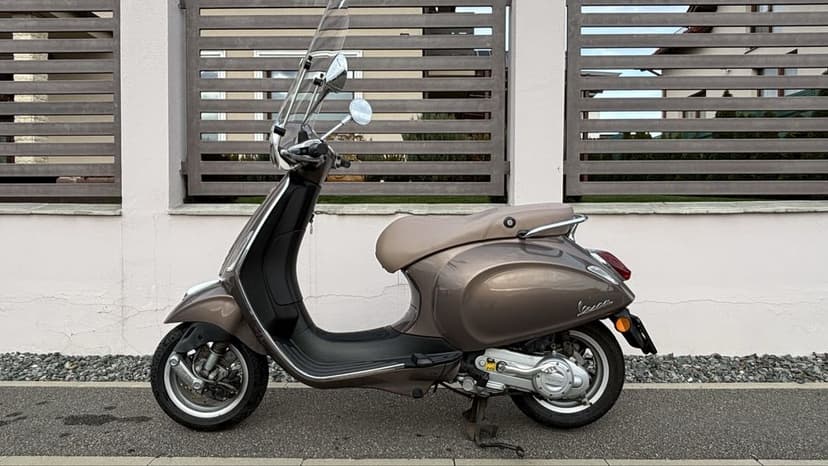 Vespa primavera piaggio scuter