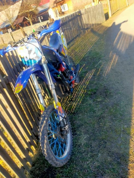 Vând proiect cross cu motor de Kawasaki zx 10