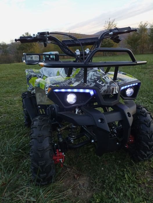 ATV nou pentru copii cu pornire la demaror  49cc impecabil