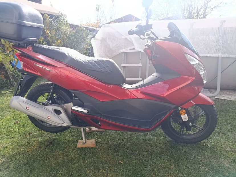 Scuter Honda PCX 125  an 2018